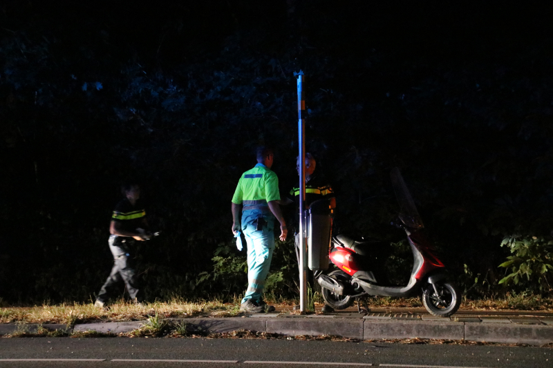 Scooterrijder zwaargewond na eenzijdig ongeval