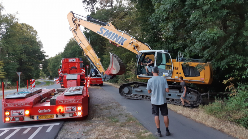 Voorbereiding voor ontploffing van bom in vollegang