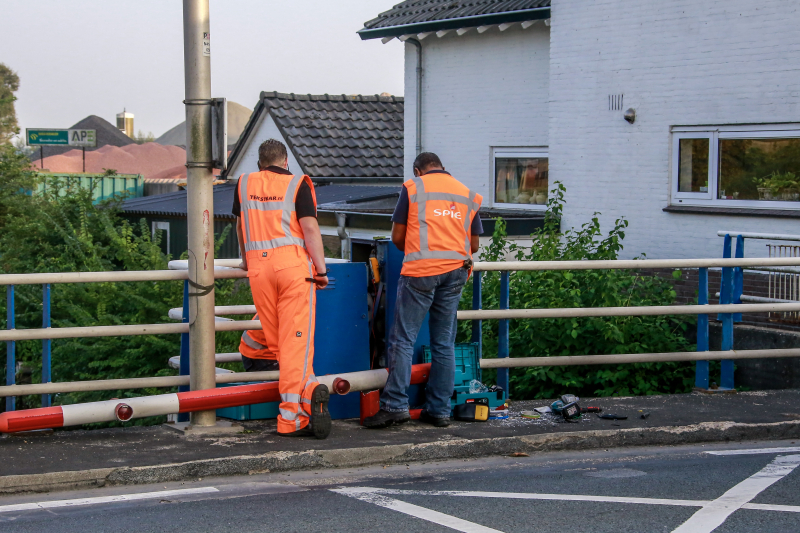 Verkeersopstopping Eembrug na kapotte slagboom