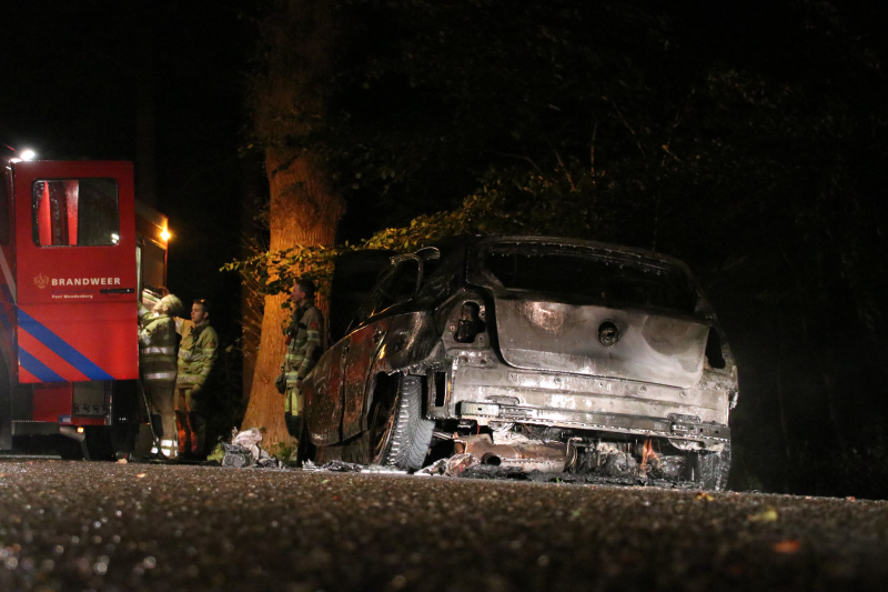 Gestolen BMW volledig uitgebrand