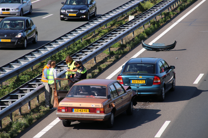 Chaos op A1 door meerdere aanrijdingen