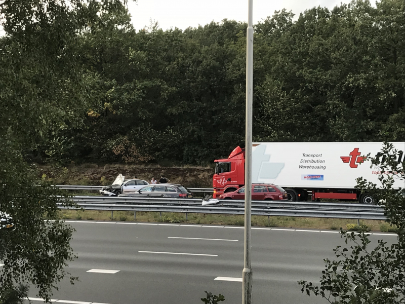 Lange file door ongeval met een vrachtwagen