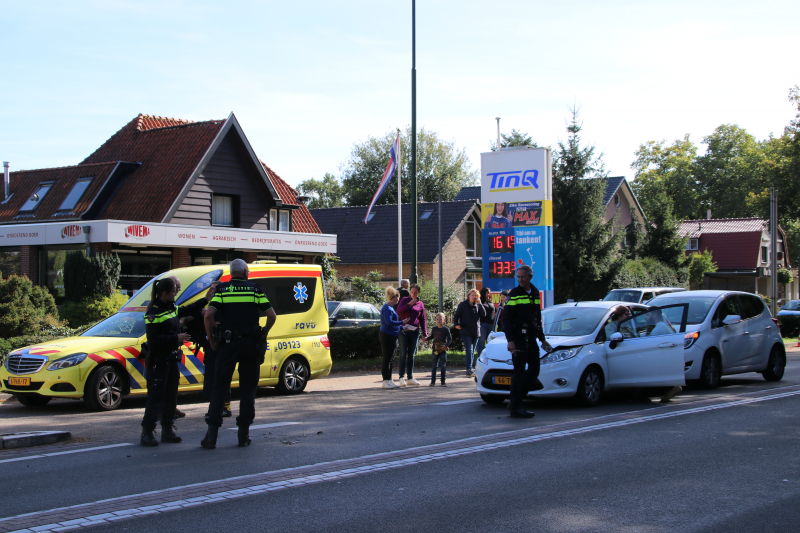 Twee gewonden bij kettingbotsing