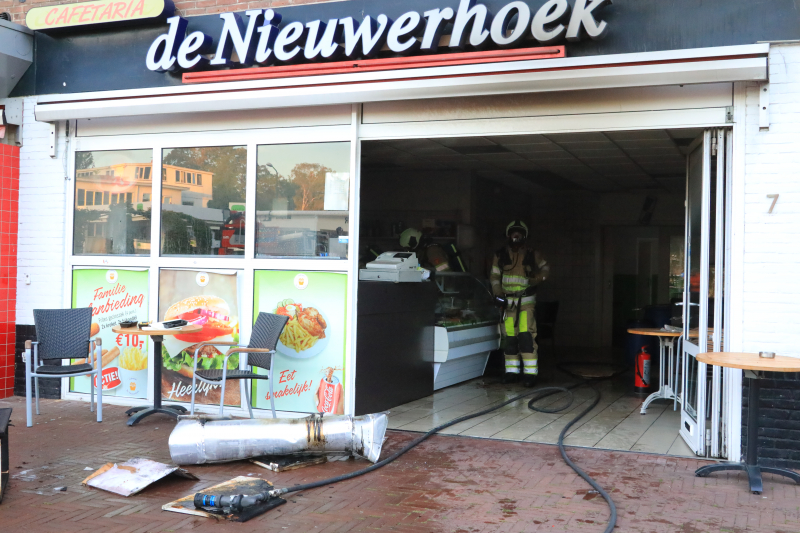 Brand in afvoerkanaal cafetaria