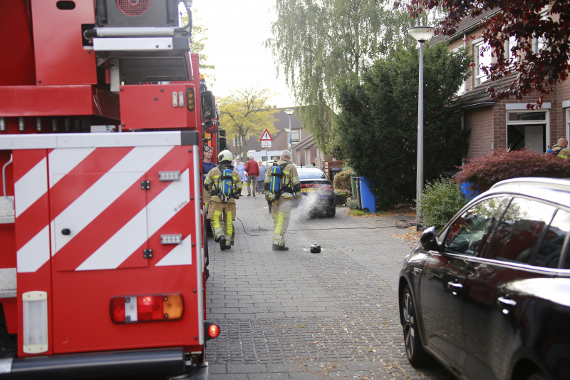 Rook door pannetje op het vuur