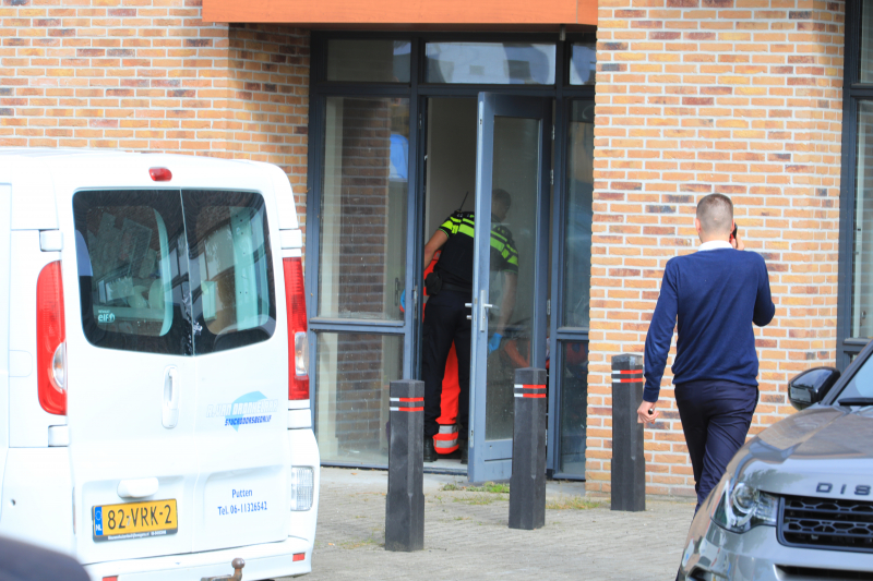 Stucadoor raakt zwaargewond na val