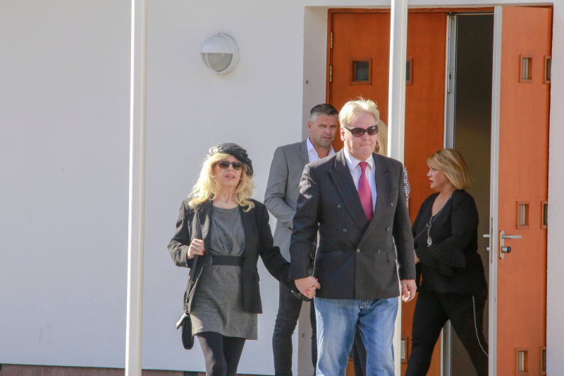 Laatste groet aan Koos Alberts