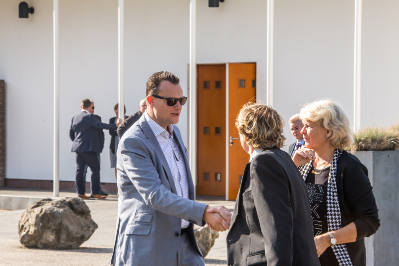 Laatste groet aan Koos Alberts