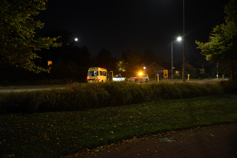 Voorbijganger vindt man op fietspad