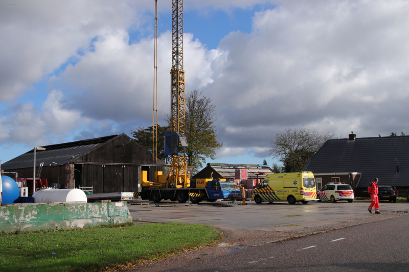 Persoon zwaargewond bij werkzaamheden op een dak