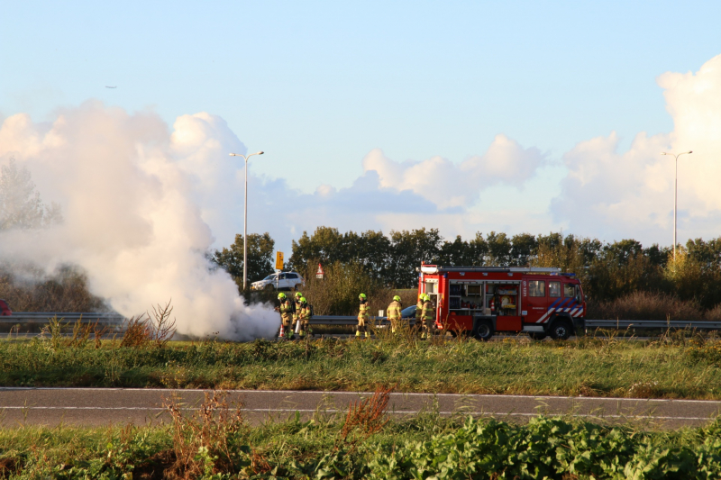 Voertuig verwoest door brand