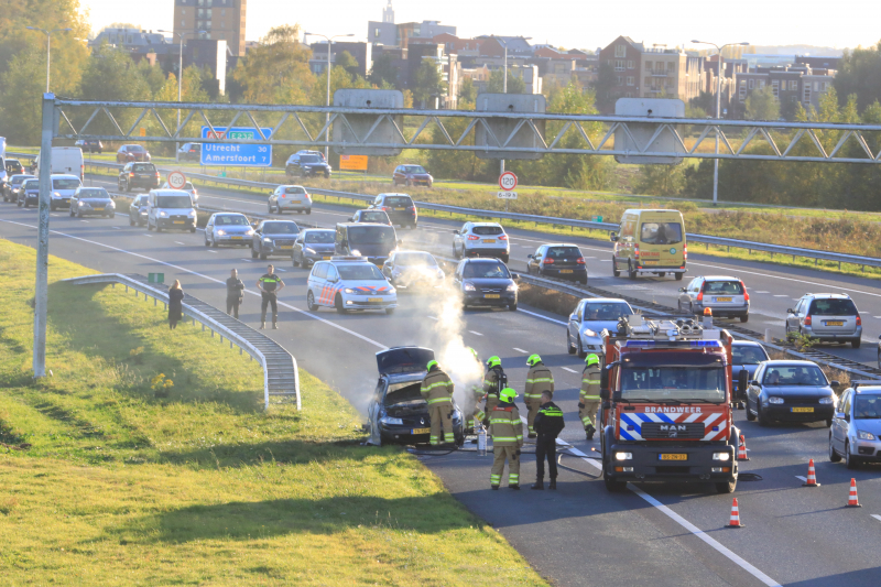 Voertuig verwoest door brand