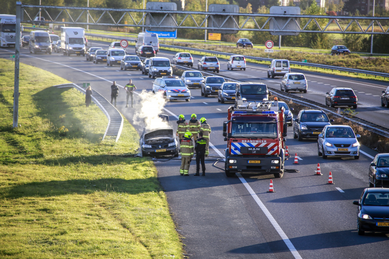 Voertuig verwoest door brand