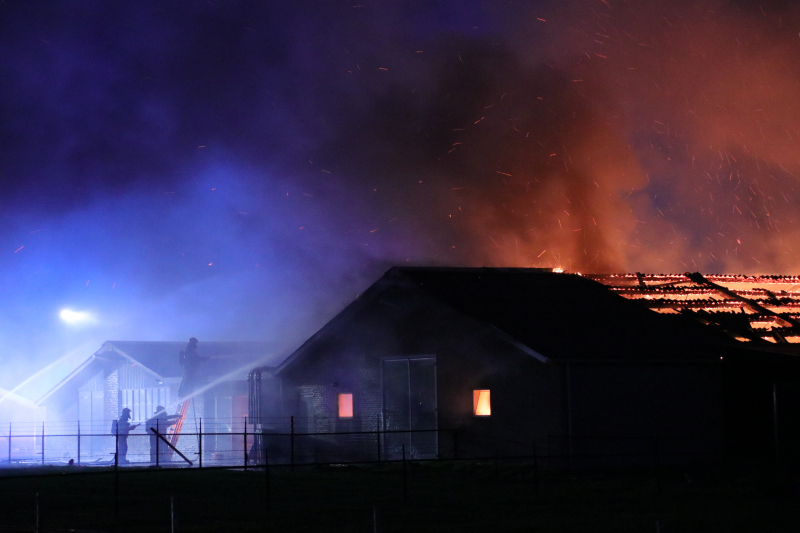 Kippenschuur verwoest door brand