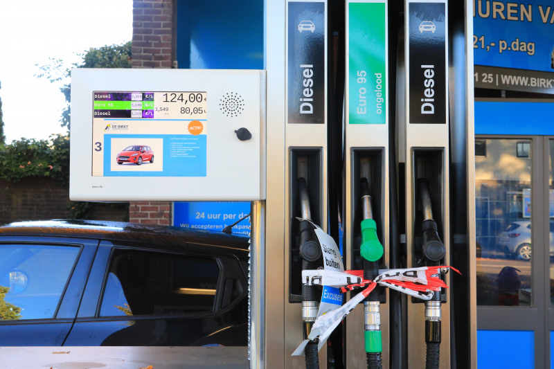 Pomp stopt niet met tanken