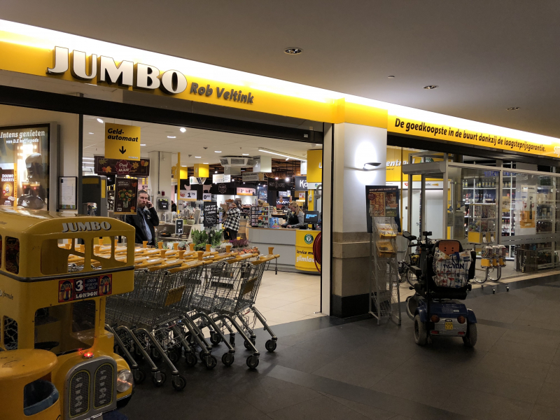 Jumbo overvallen met mes