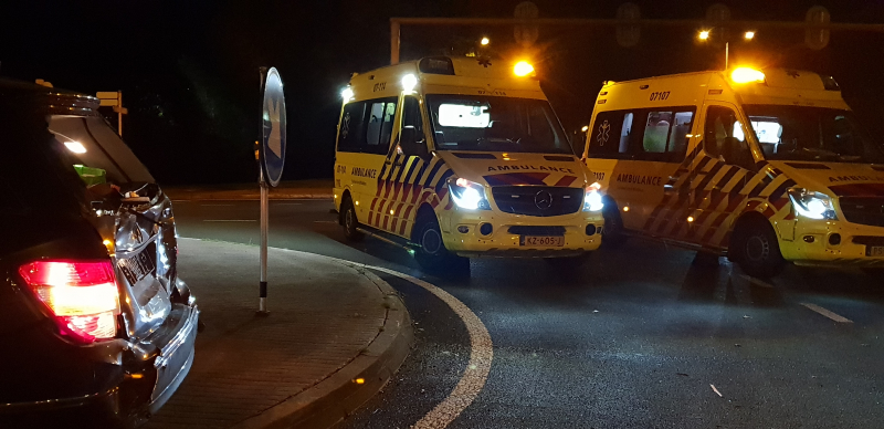Twee gewonden bij kop-staartaanrijding