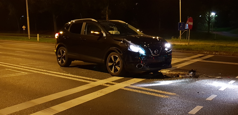 Twee gewonden bij kop-staartaanrijding