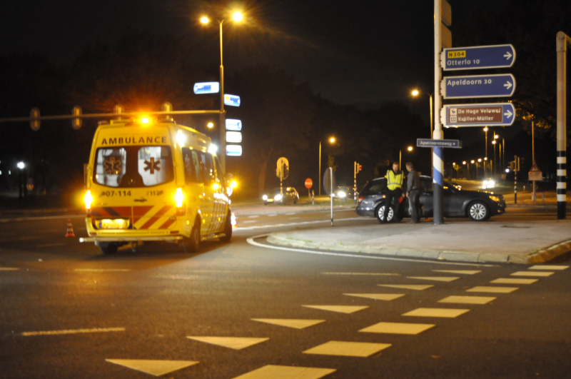 Twee gewonden bij kop-staartaanrijding