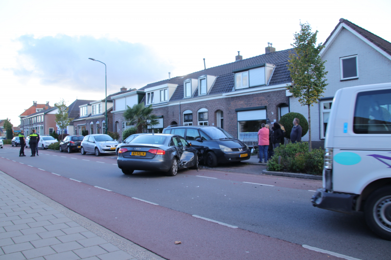 Bestuurder gewond bij aanrijding