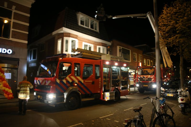 Frituurpan van restaurant vliegt in brand