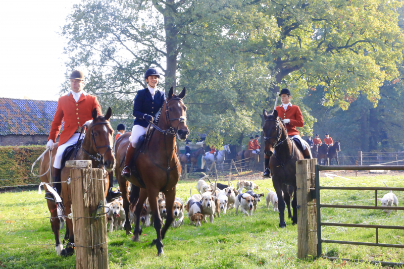 Veel publiek bij eerste slipjacht van het seizoen