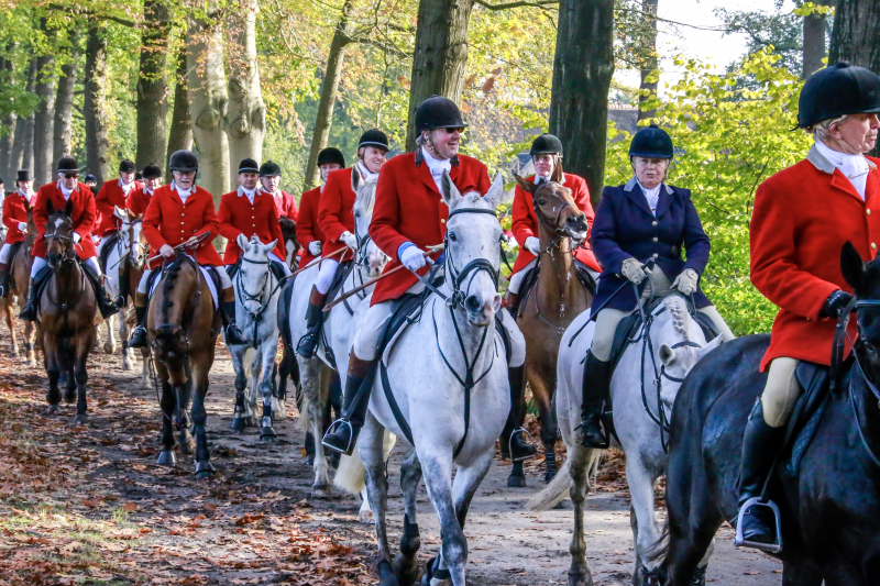 Veel publiek bij eerste slipjacht van het seizoen