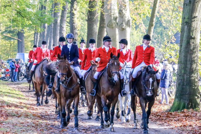 Veel publiek bij eerste slipjacht van het seizoen