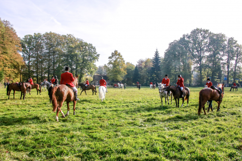 Veel publiek bij eerste slipjacht van het seizoen