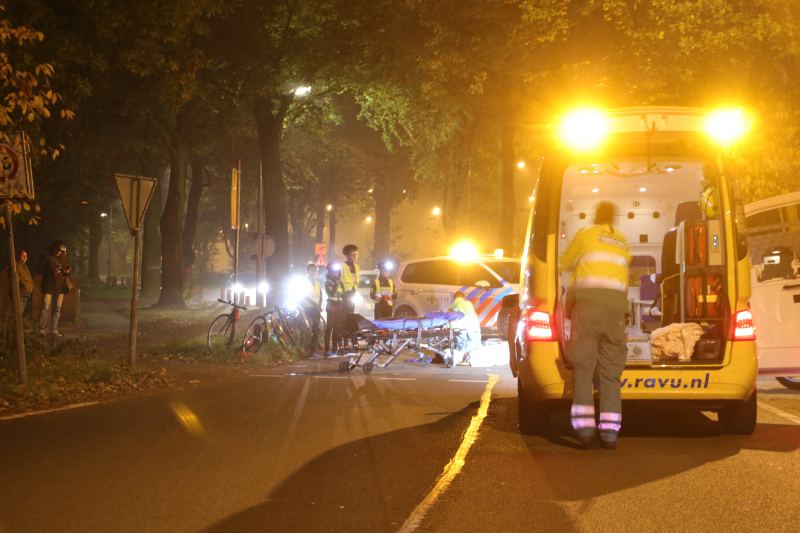 Man op step zwaargewond bij val