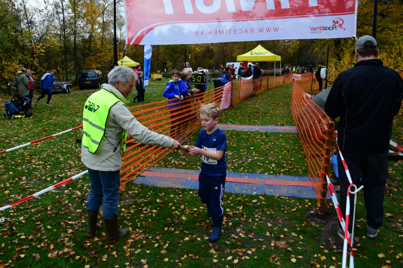 Honderden deelnemers van start bij BAV Zevenlindenloop