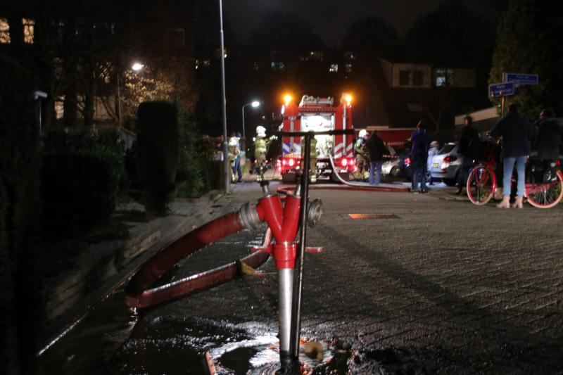 Drie auto's branden uit