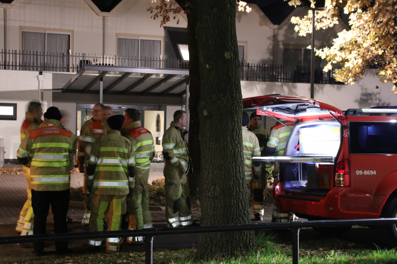 Nachtwerk door vervuild riool