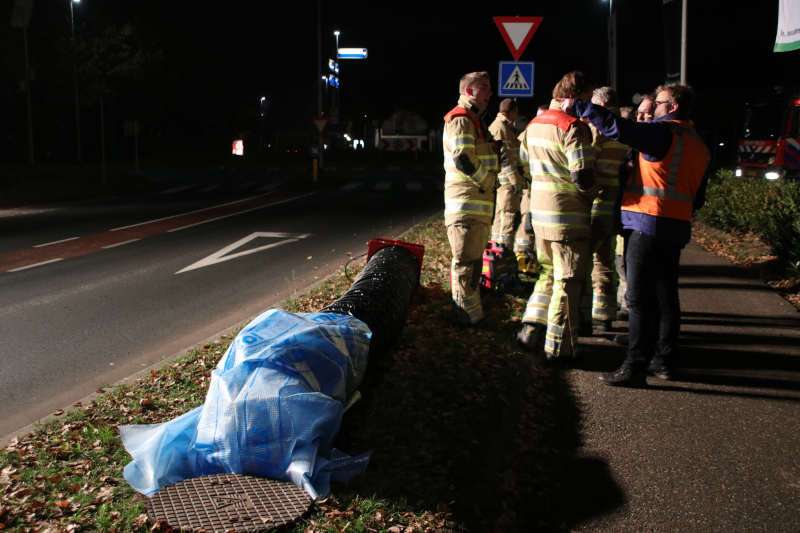 Nachtwerk door vervuild riool