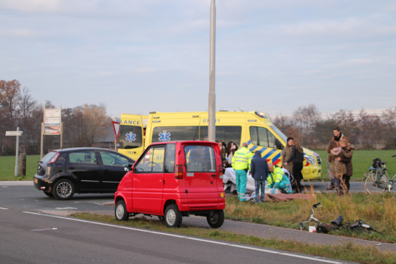 Meisje gewond na aanrijding met auto