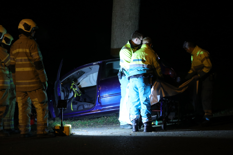 Drie gewonden bij eenzijdig ongeval