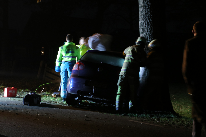 Drie gewonden bij eenzijdig ongeval
