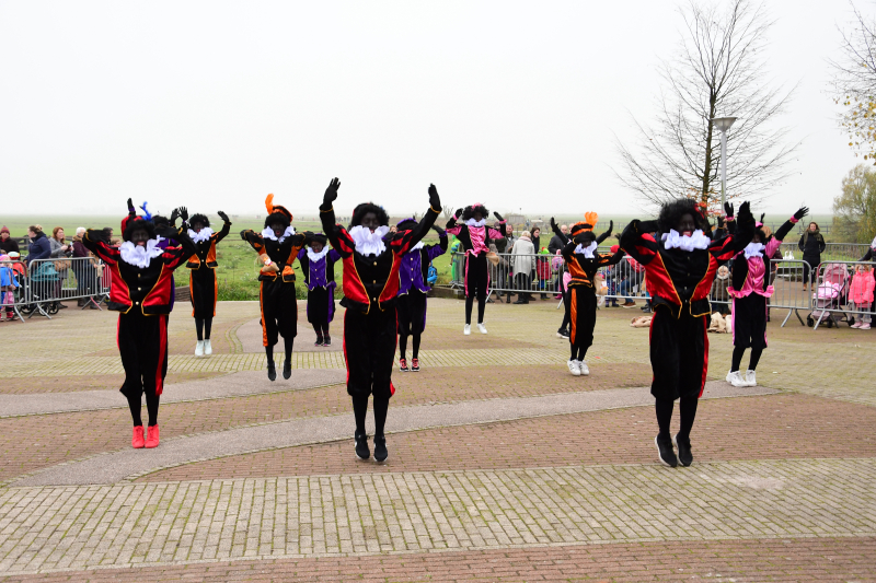 Groot welkom voor Sinterklaas en Zwarte Piet