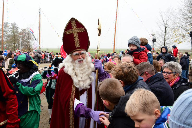 Groot welkom voor Sinterklaas en Zwarte Piet