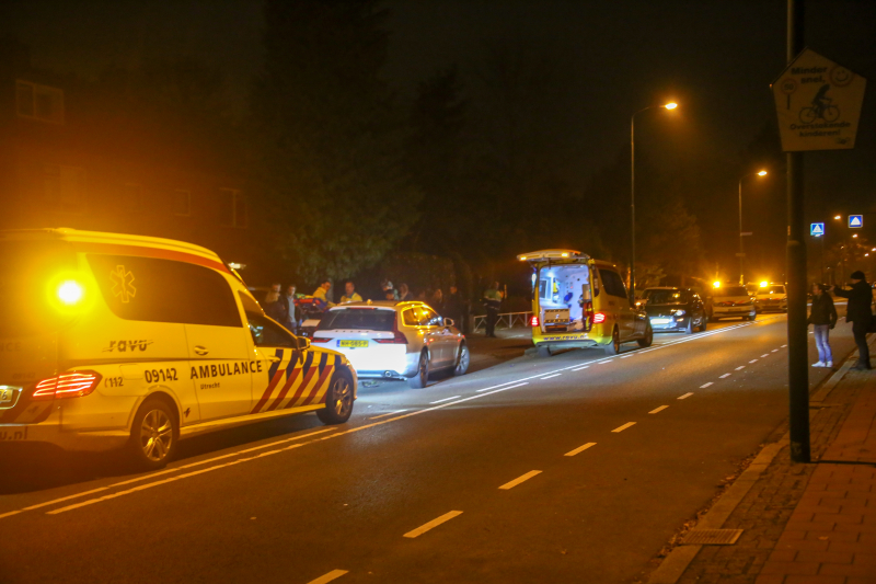 Twee scooterrijders gewond na aanrijding met auto
