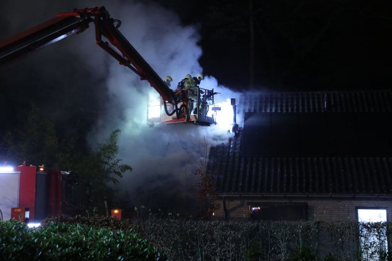Flinke rookontwikkeling bij brand in vrijstaande woning