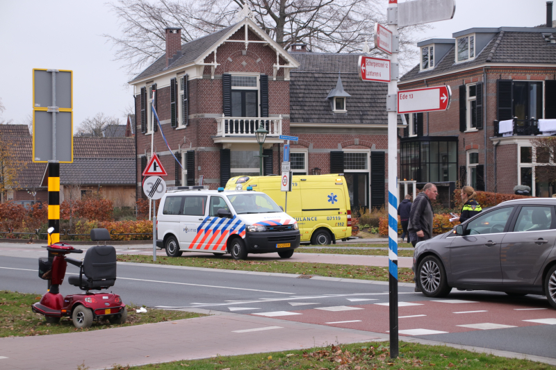 Scootmobieler aangereden op beruchte oversteek