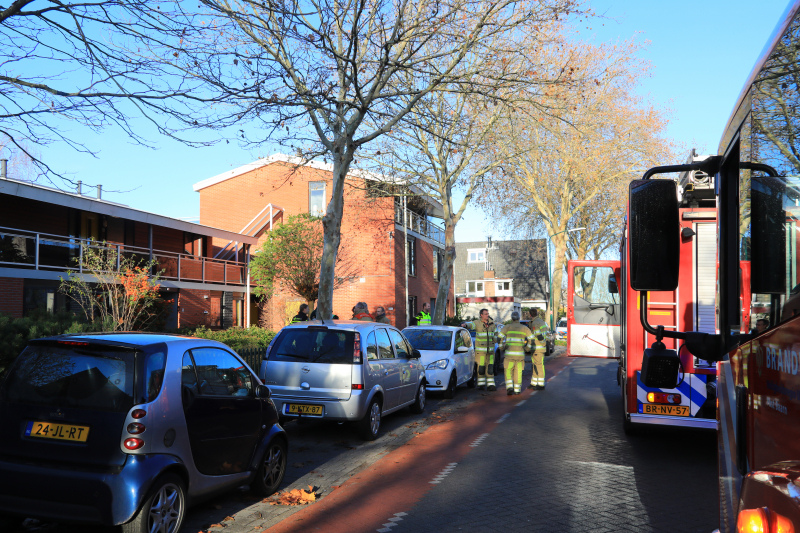 Persoon gewond bij woningbrand