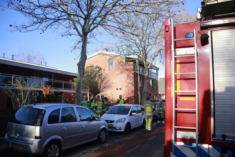 Persoon gewond bij woningbrand