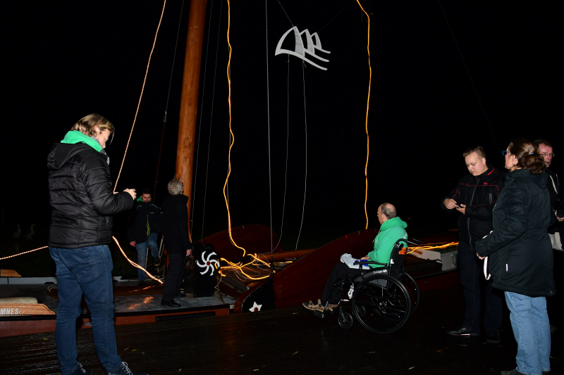 Wethouder ontsteekt verlichting SkÃ»tsje Eemlander