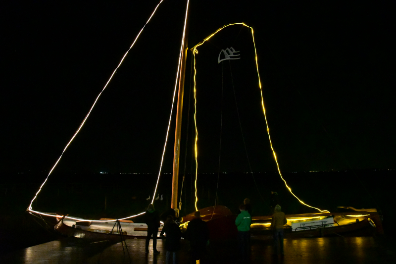 Wethouder ontsteekt verlichting SkÃ»tsje Eemlander