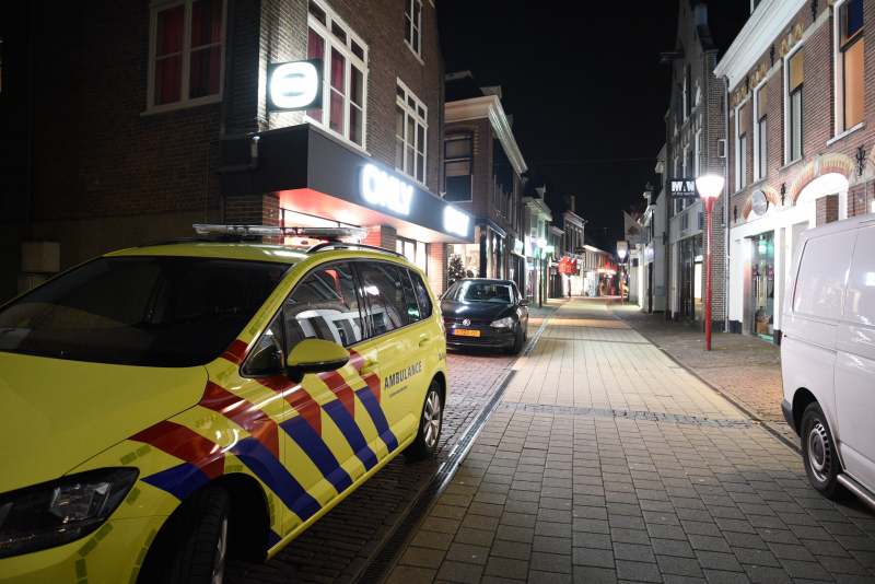Forensische Opsporing doet onderzoek in woning