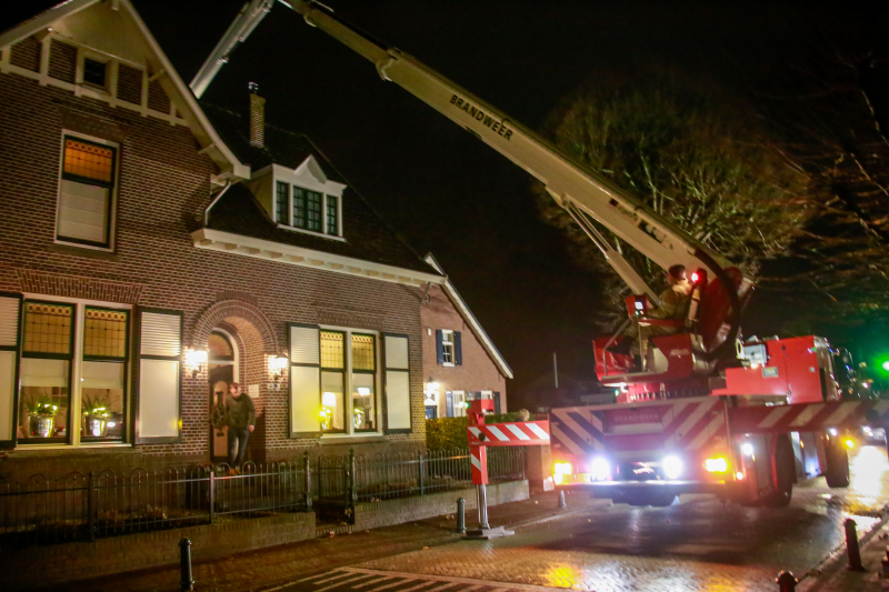 Veel bekijks bij schoorsteenbrand