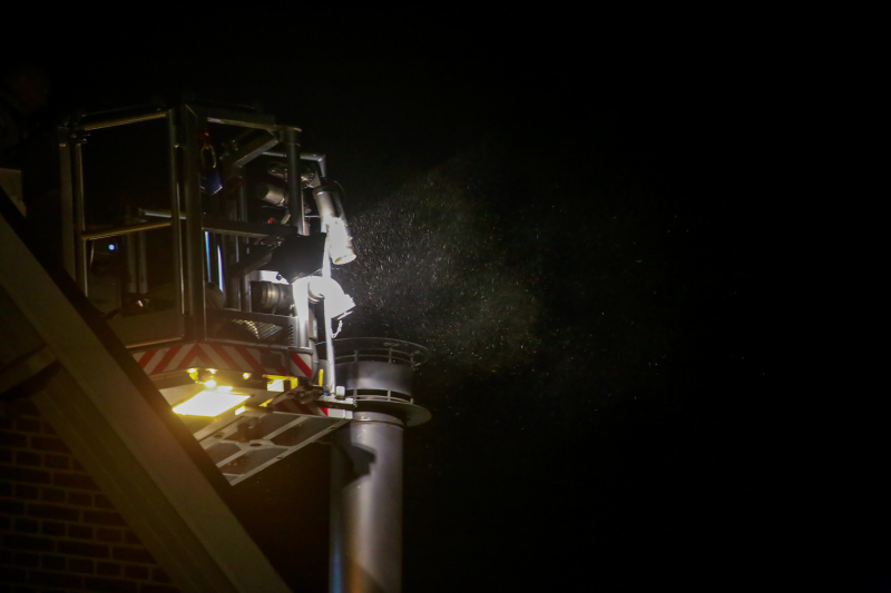 Veel bekijks bij schoorsteenbrand