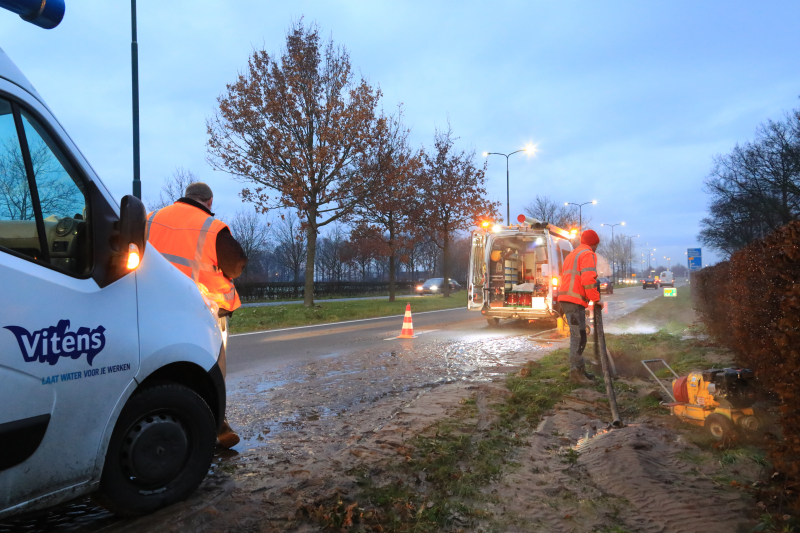 Hoofdwaterleiding gesprongen